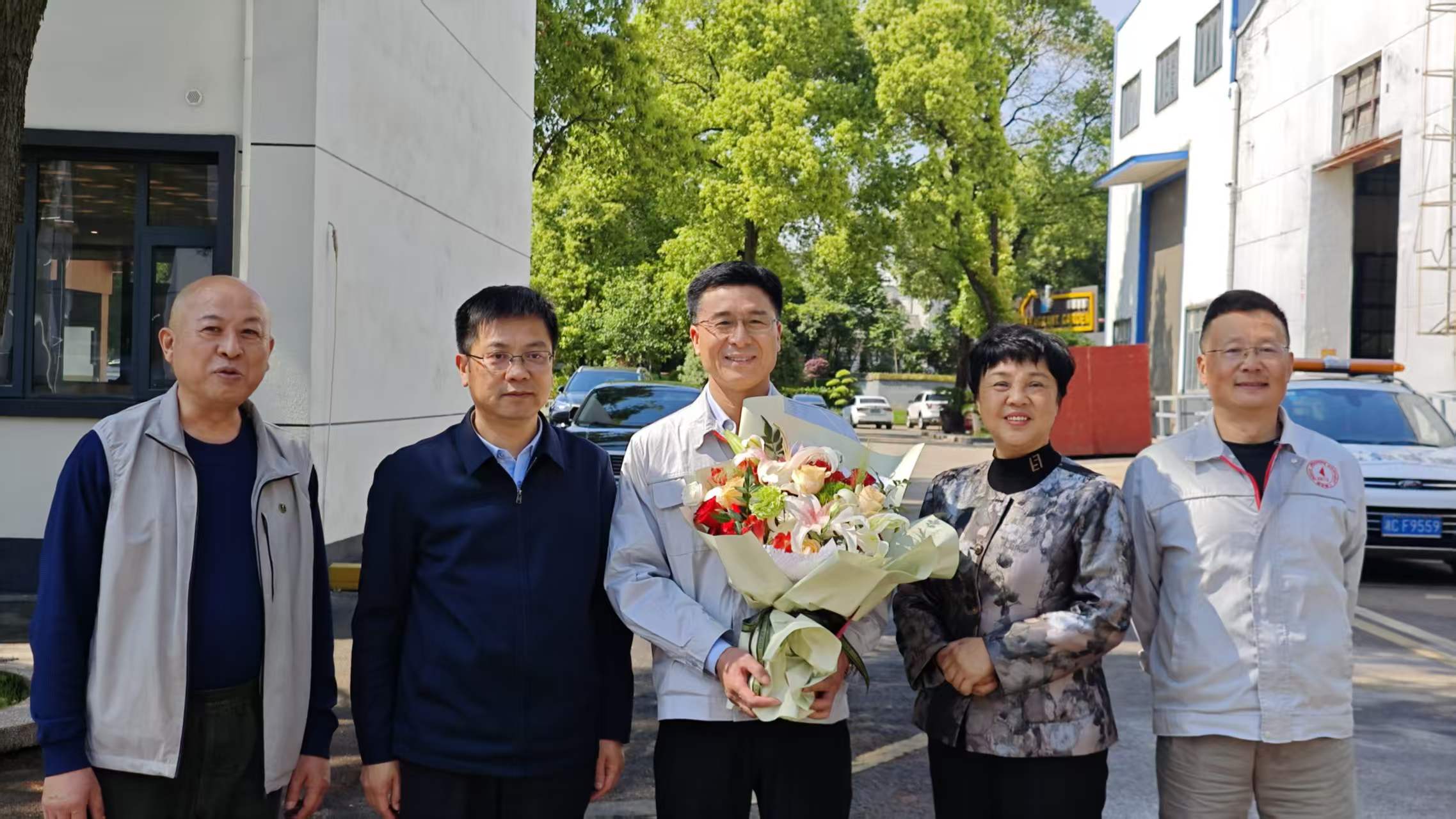 雨湖区区委书记陈小平一行走访乐鱼在线-乐鱼在线(中国)
公司